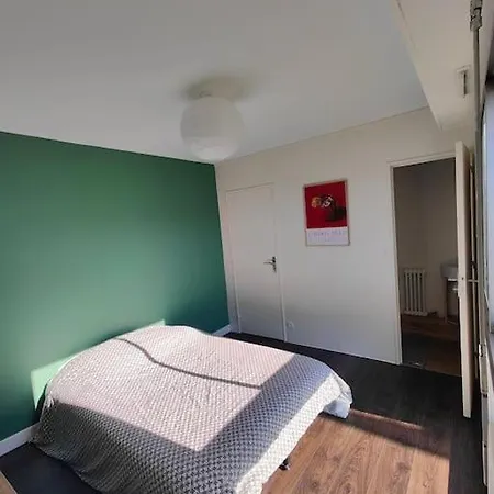Joli Avec Balcon * קאין